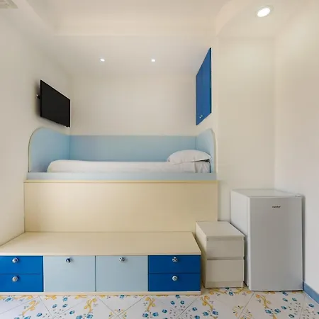 Il Poeta Aparthotel Procida