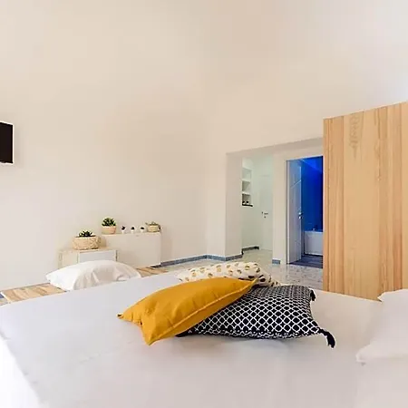 Il Poeta Aparthotel 4*
